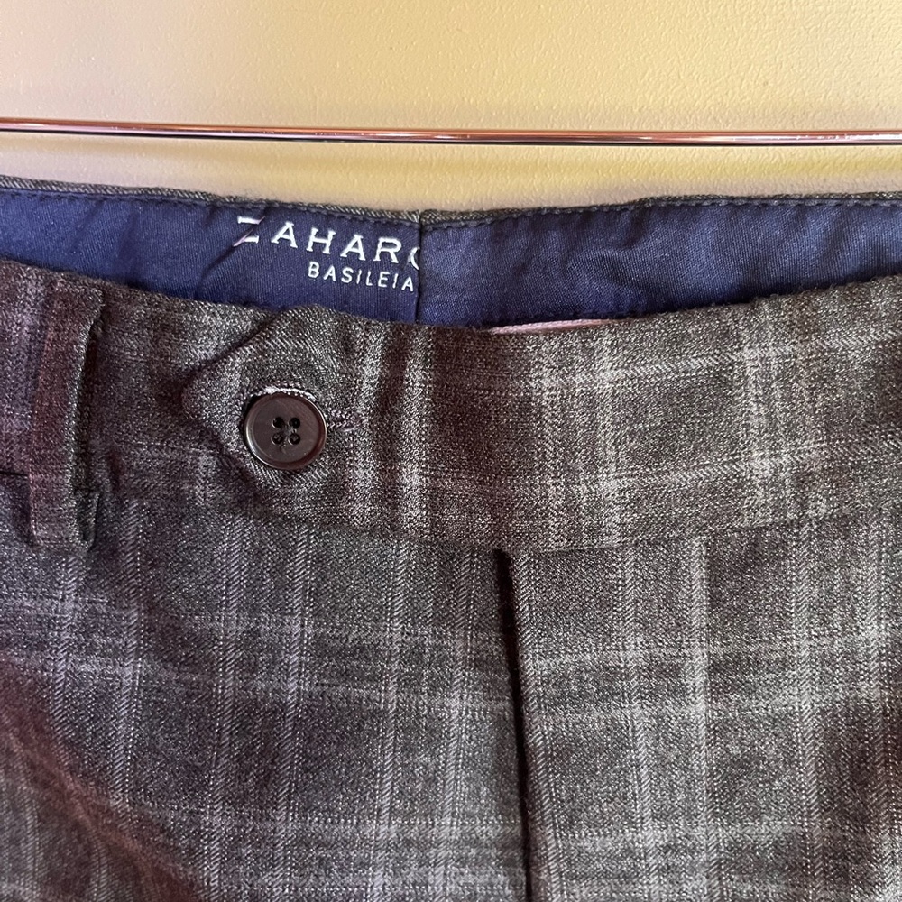 Gray Plaid Men’s Suit - Picture 8 of 11